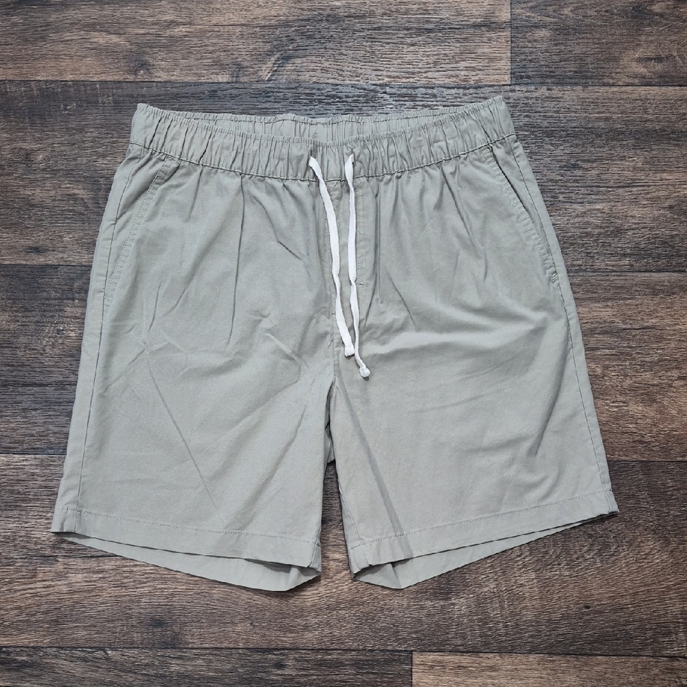 Eddie Bauer Men's Khaki Athletic Shorts